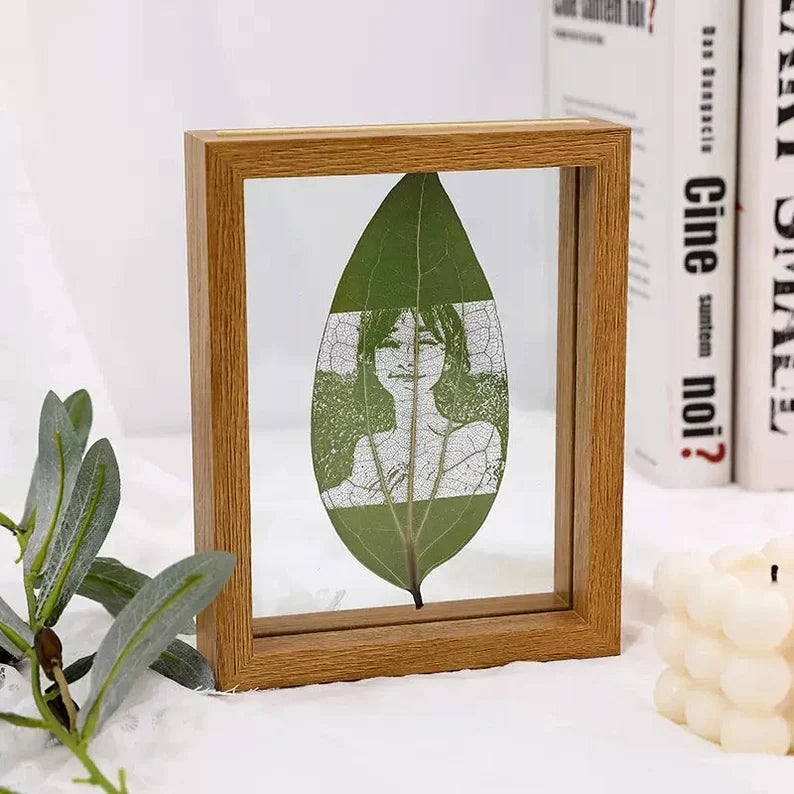 Cinnamon Leaf Engraving – Custom Photo on Real Leaf in Walnut MDF Frame | LaMem