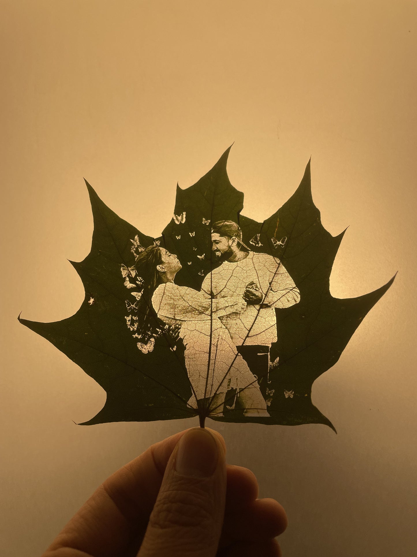 Maple Leaf Engraving with Metal Frame, Custom Photo on Leaf, Engraved Photo on Real Leaf, Custom Home Decor, Personalized Portrait from Photo as Long Distance Gift